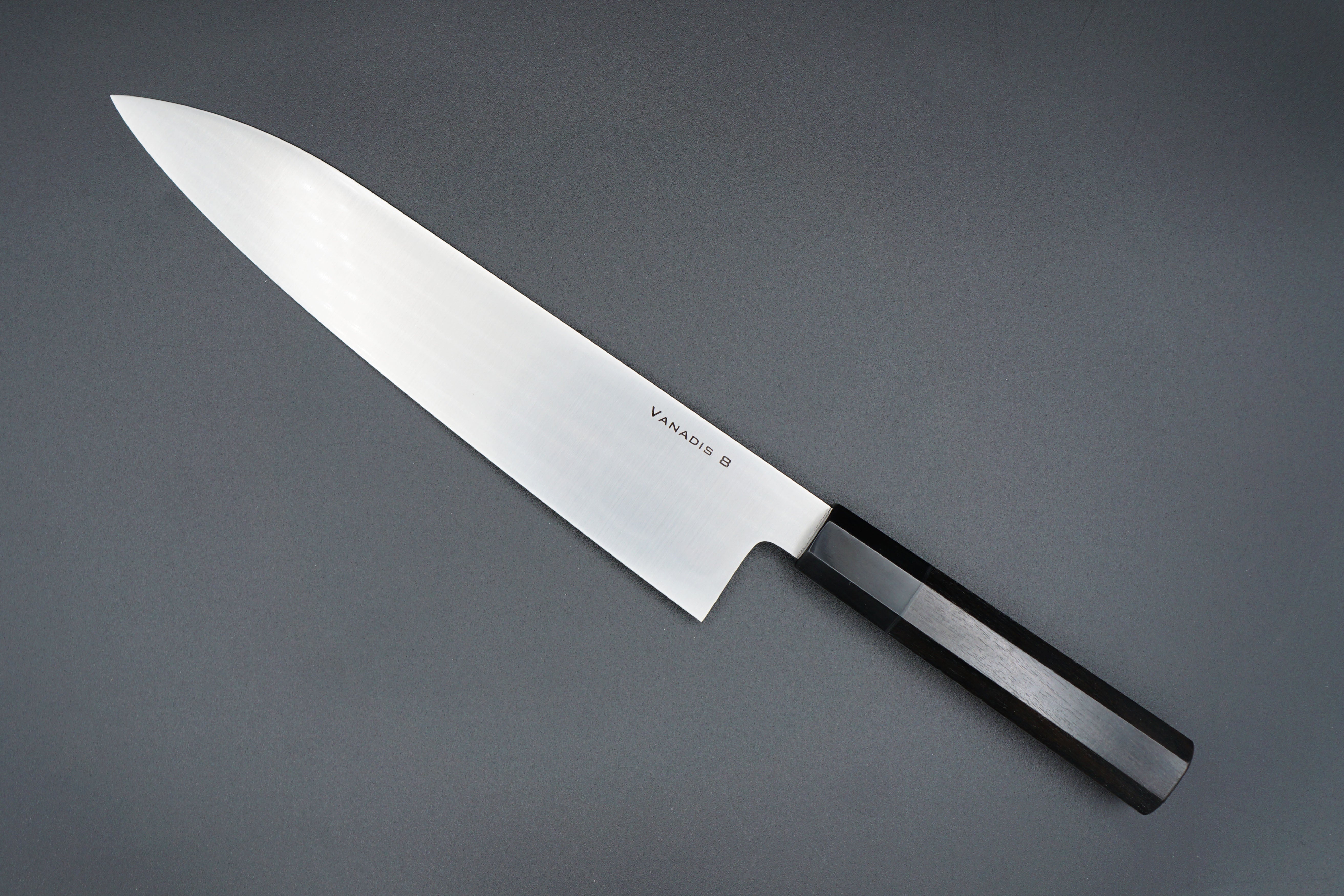 Xin Guo Vanadis 8 240mm Gyuto – Cai Cutlery